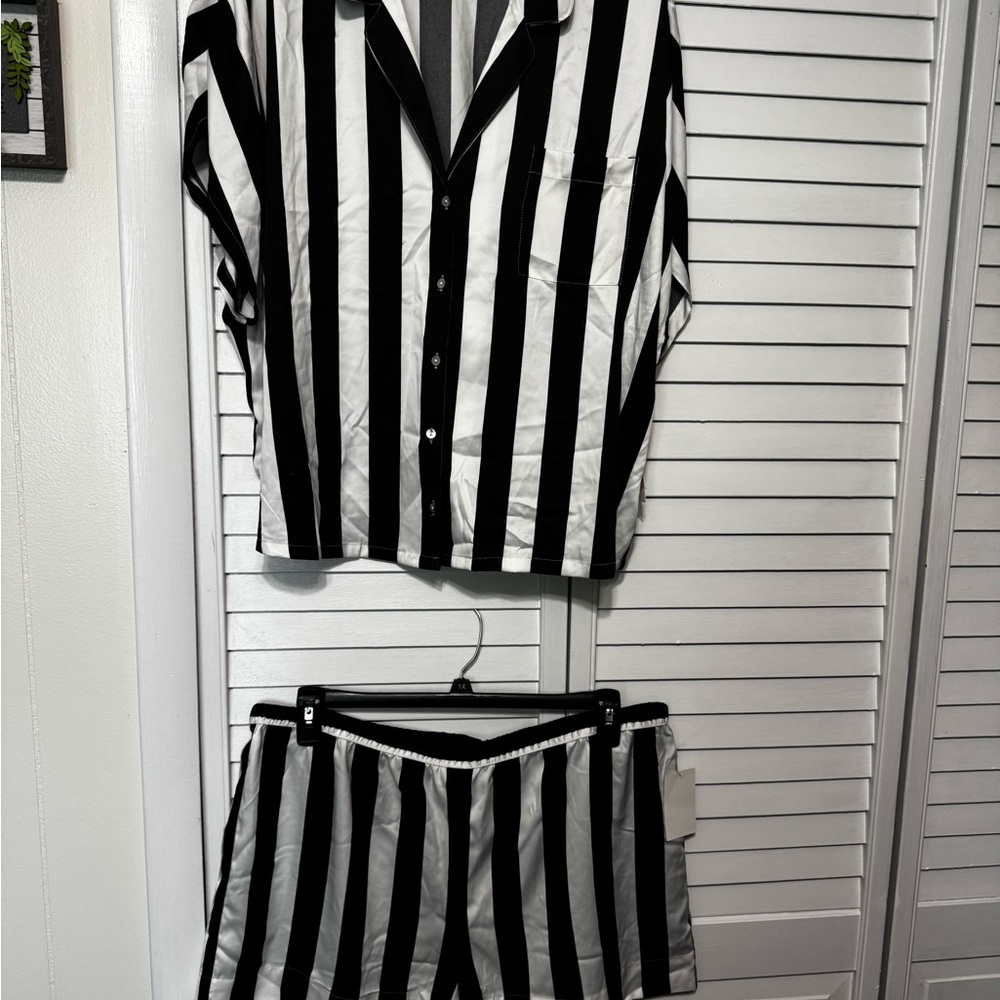 Shimera Black and White Striped Sleepwear Set